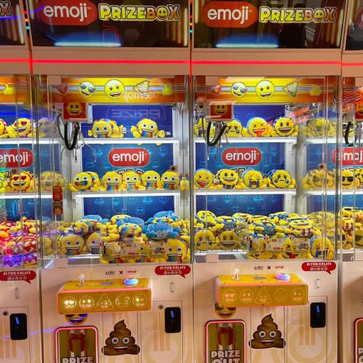 Emoji Prize Box LCD Crane Grabber Hire - Image 2