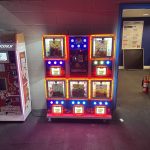 Cashless arcade game with tap to pay card and mobile payments