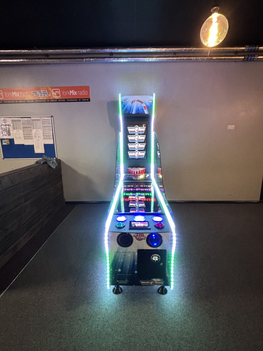 Jet pong arcade machine profit share or day hire